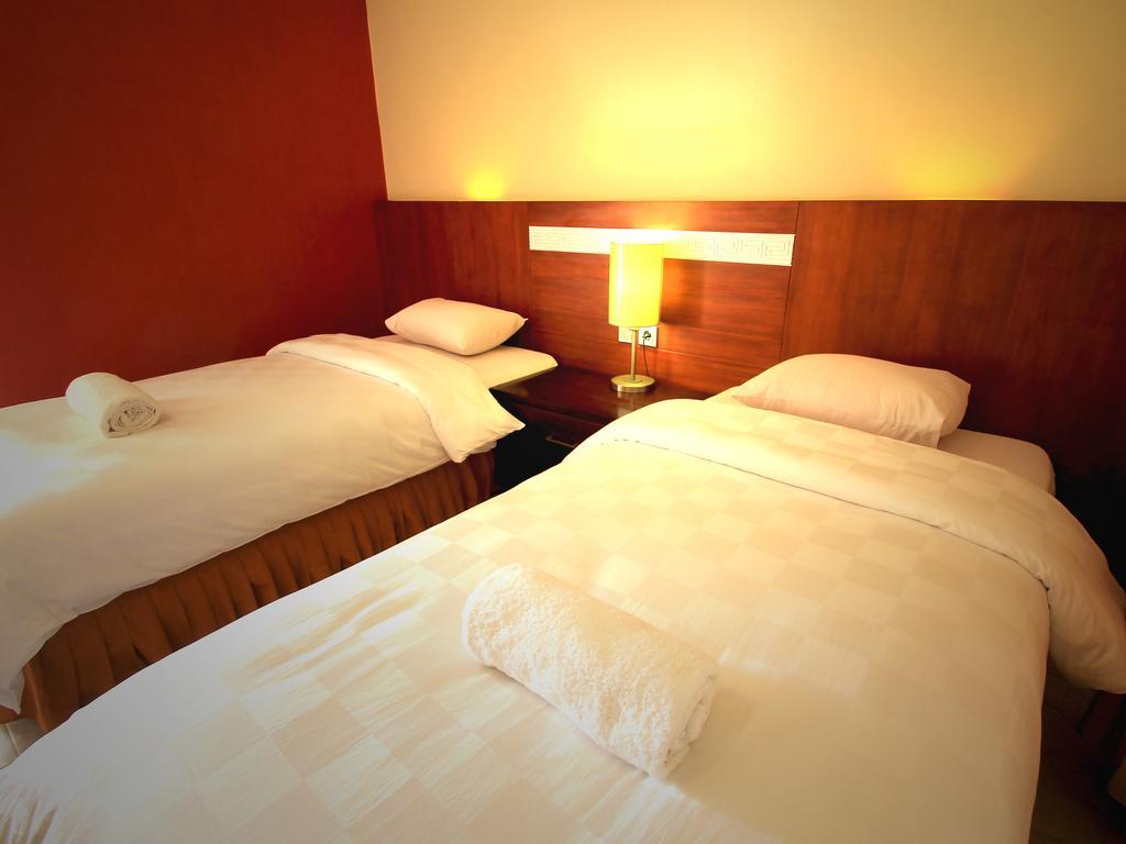 Jesens Inn I Kuta Lombok Δωμάτιο φωτογραφία